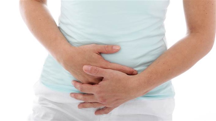 Reconnaître une fausse couche : signes, saignements et urgences